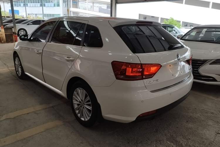 Used Volkswagen Gran Lavida 2013 1.6L Automatic Comfort Model Rear Left 45 Deg