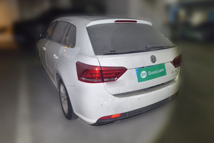Used Volkswagen Gran Lavida 2013 1.4 TSI Automatic Luxury Model Rear Left 45 Deg