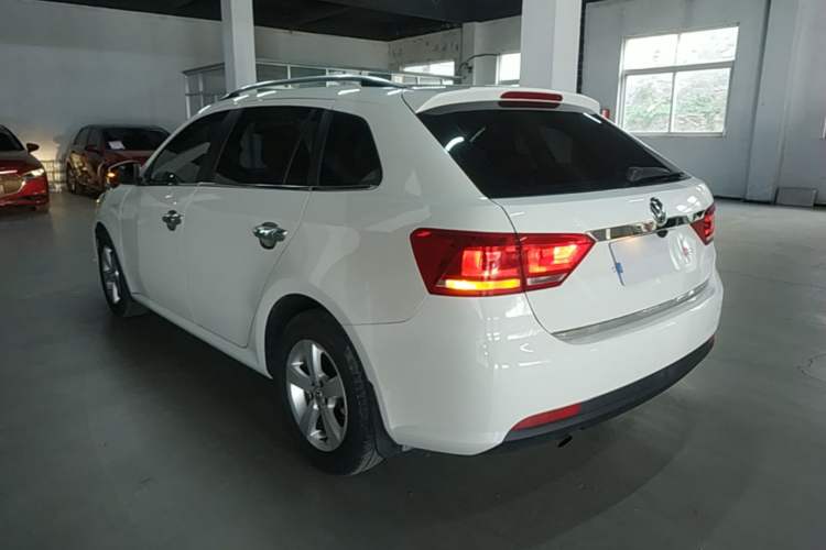 Used Volkswagen Gran Lavida 2013 1.6L Automatic Fashion Model Rear Left 45 Deg