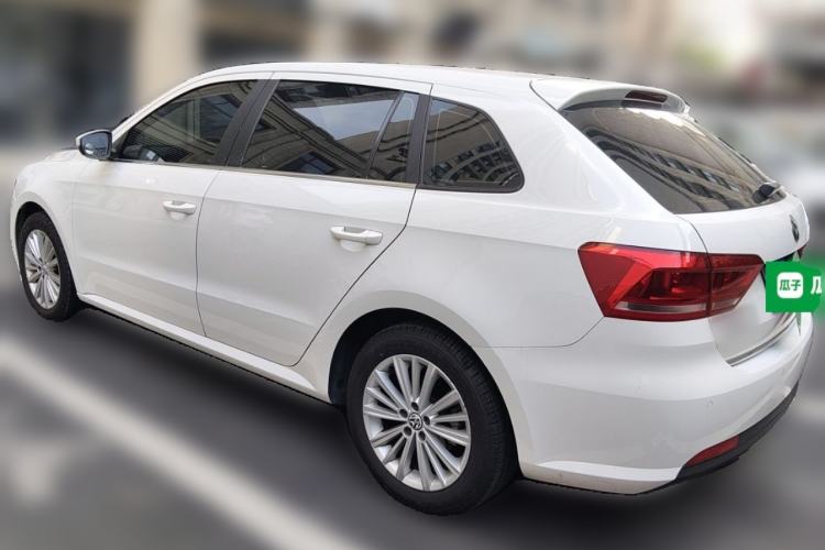 Used Volkswagen Gran Lavida 2013 1.4 TSI Automatic Comfort Model Rear Left 45 Deg