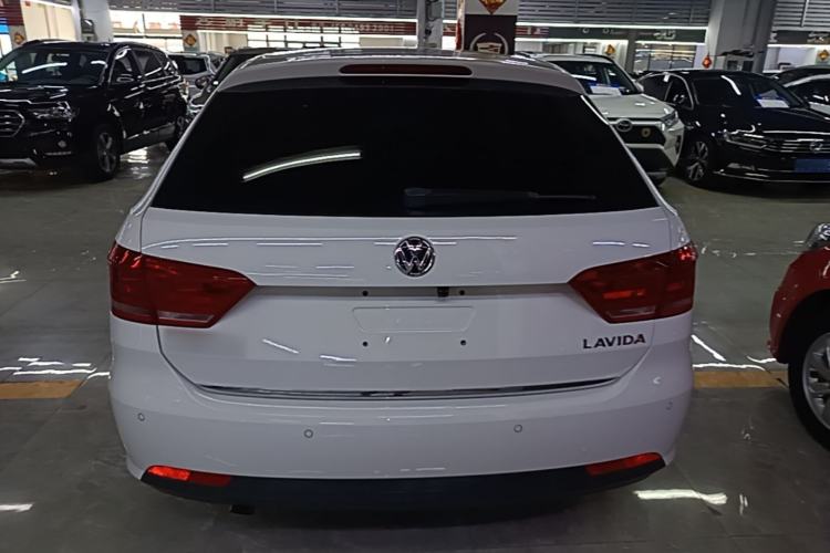 Used Volkswagen Gran Lavida 2013 1.6L Automatic Comfort Model Rear