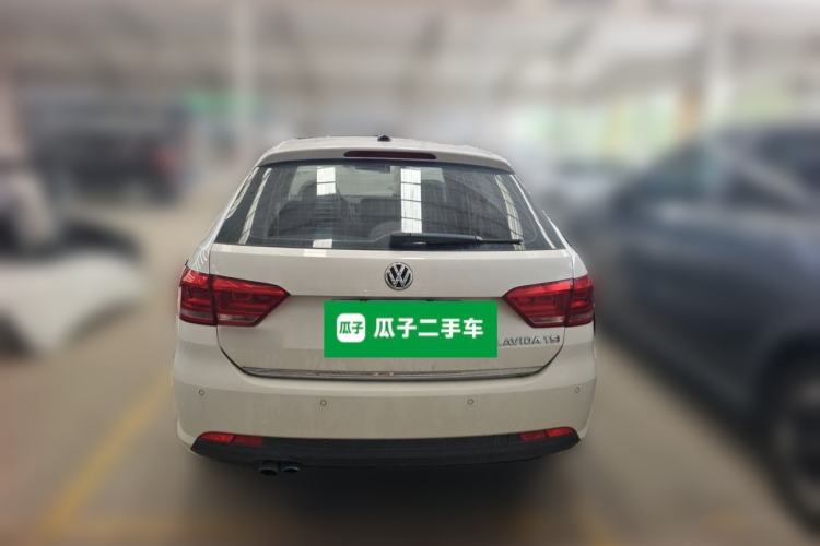 Used Volkswagen Gran Lavida 2013 1.4 TSI Automatic Comfort Model Rear