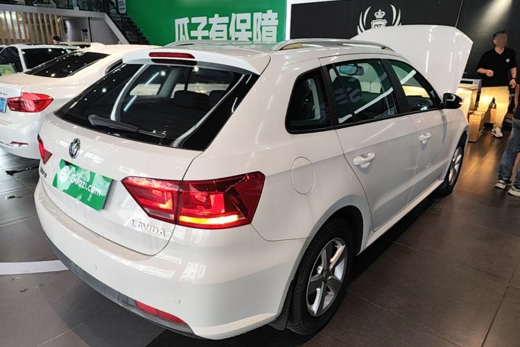 Used Volkswagen Gran Lavida 2013 1.6L Automatic Fashion Model Rear Right 45 Deg