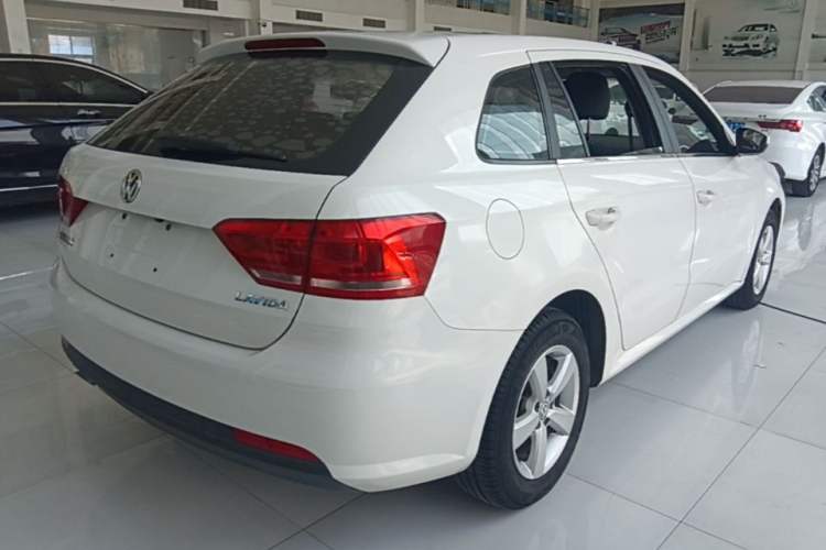 Used Volkswagen Gran Lavida 2013 1.6L Automatic Fashion Model Rear Right 45 Deg