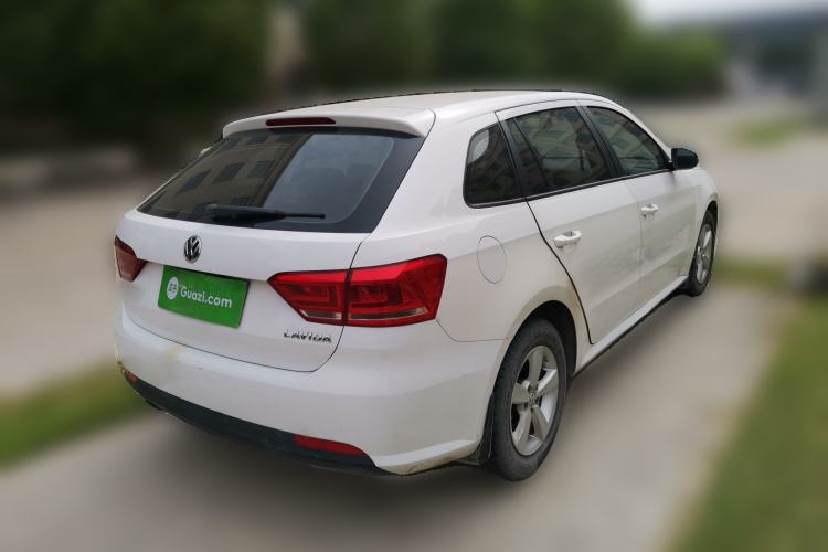Used Volkswagen Gran Lavida 2013 1.6L Manual Fashion Model Rear Right 45 Deg