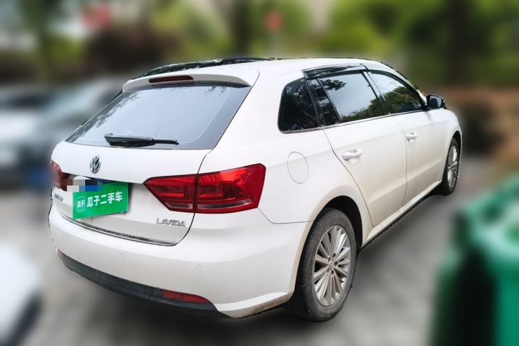 Used Volkswagen Gran Lavida 2013 1.6L Automatic Comfort Model Rear Right 45 Deg