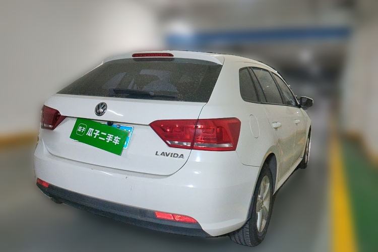Used Volkswagen Gran Lavida 2013 1.6L Automatic Fashion Model Rear Right 45 Deg