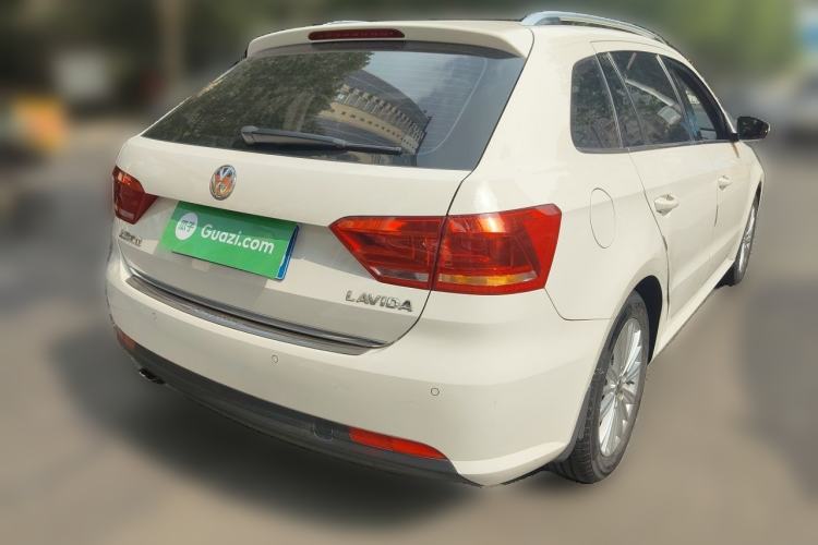 Used Volkswagen Gran Lavida 2013 1.6L Manual Comfort Model Rear Right 45 Deg