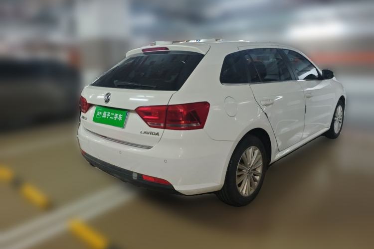 Used Volkswagen Gran Lavida 2013 1.6L Automatic Comfort Model Rear Right 45 Deg