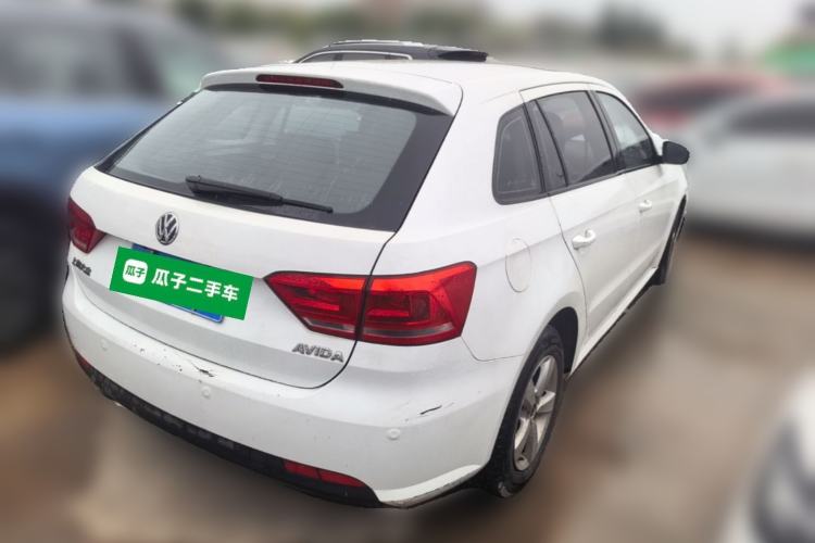 Used Volkswagen Gran Lavida 2013 1.6L Automatic Fashion Model Rear Right 45 Deg