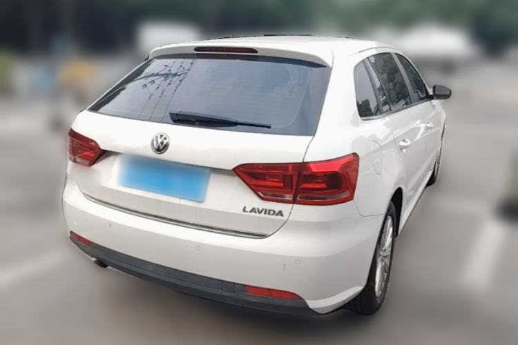 Used Volkswagen Gran Lavida 2013 1.6L Automatic Comfort Model Rear Right 45 Deg