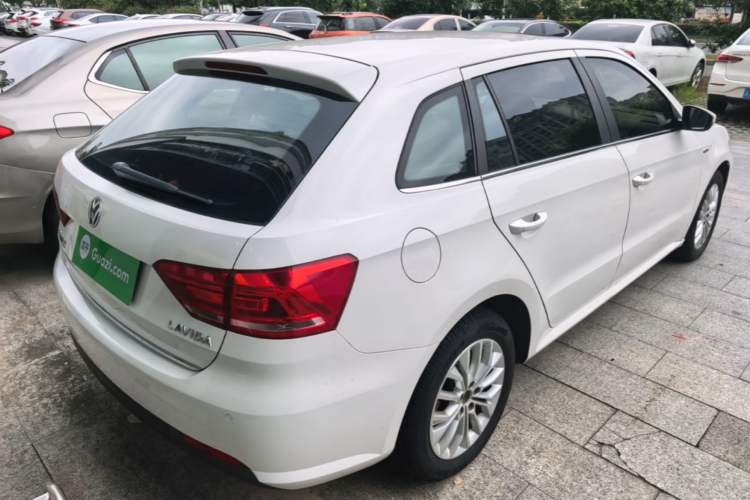 Used Volkswagen Gran Lavida 2013 1.6L Automatic Luxury Model Rear Right 45 Deg