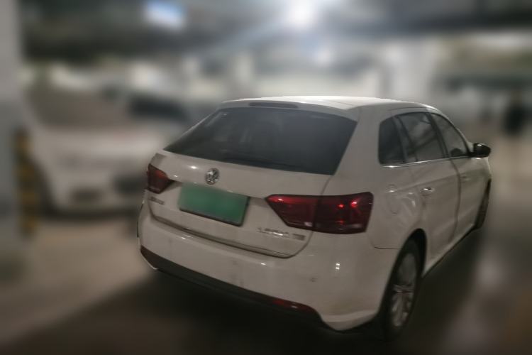 Used Volkswagen Gran Lavida 2013 1.4 TSI Manual Comfort Model Rear Right 45 Deg