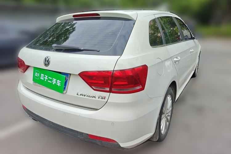 Used Volkswagen Gran Lavida 2013 1.4 TSI Automatic Comfort Model Rear Right 45 Deg