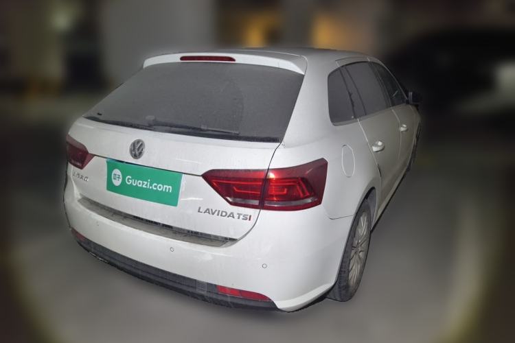 Used Volkswagen Gran Lavida 2013 1.4 TSI Automatic Luxury Model Rear Right 45 Deg