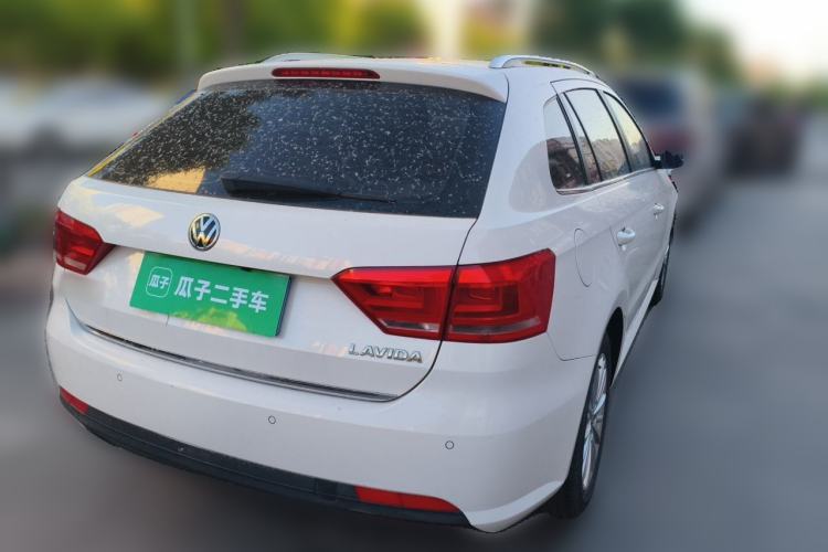 Used Volkswagen Gran Lavida 2013 1.6L Manual Comfort Model Rear Right 45 Deg