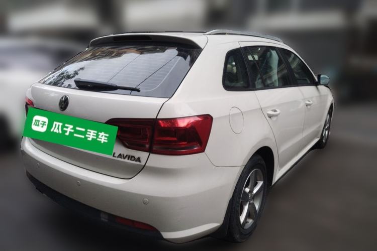 Used Volkswagen Gran Lavida 2013 1.6L Automatic Fashion Model Rear Right 45 Deg