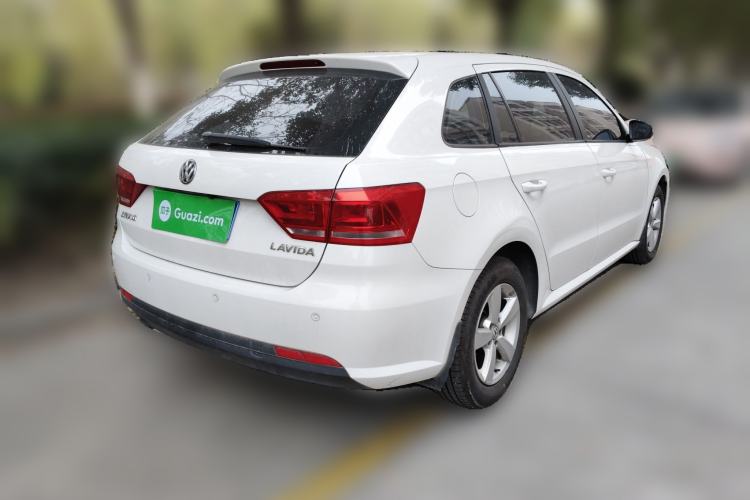 Used Volkswagen Gran Lavida 2013 1.6L Manual Fashion Model Rear Right 45 Deg