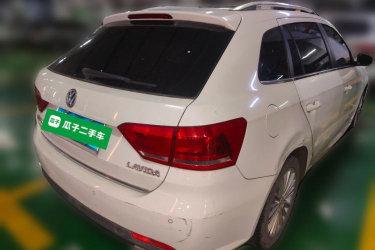 Used Volkswagen Gran Lavida 2013 1.6L Automatic Comfort Model Rear Right 45 Deg