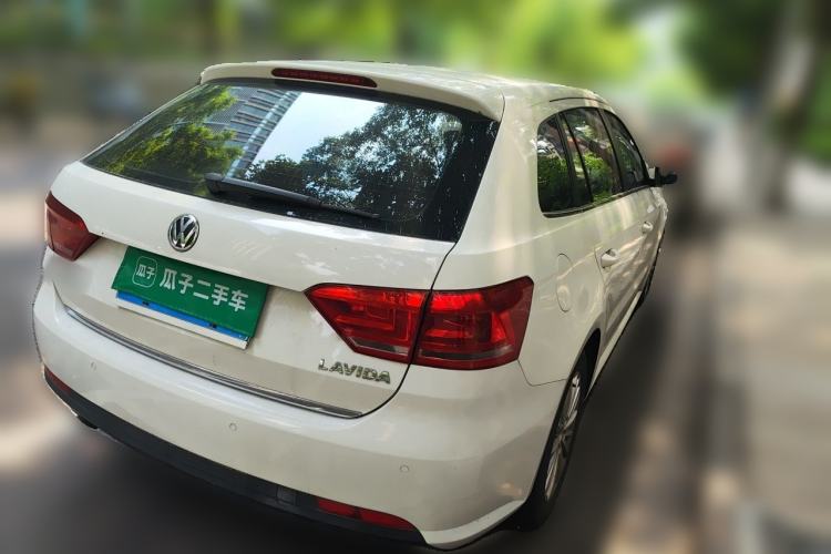 Used Volkswagen Gran Lavida 2013 1.6L Automatic Comfort Model Rear Right 45 Deg