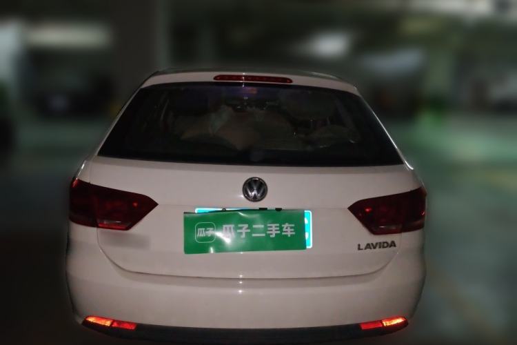 Used Volkswagen Gran Lavida 2013 1.6L Automatic Fashion Model Rear