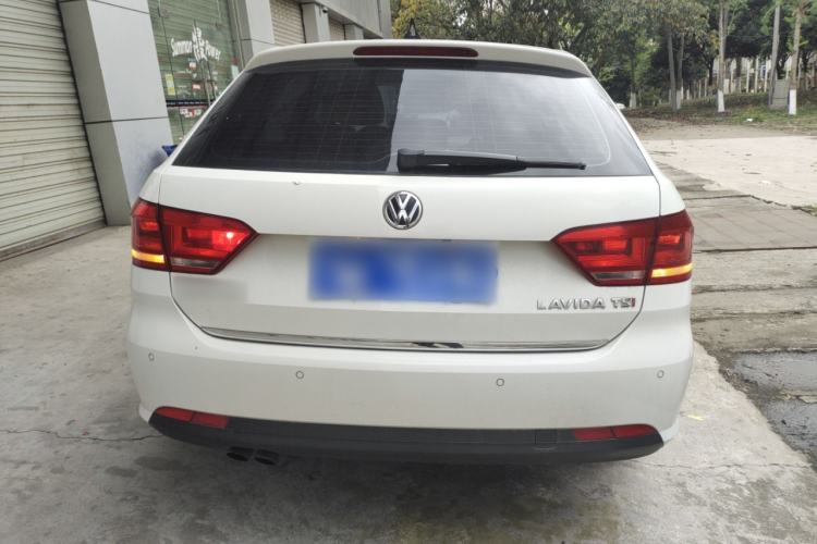 Used Volkswagen Gran Lavida 2013 1.4 TSI Automatic Comfort Model Rear