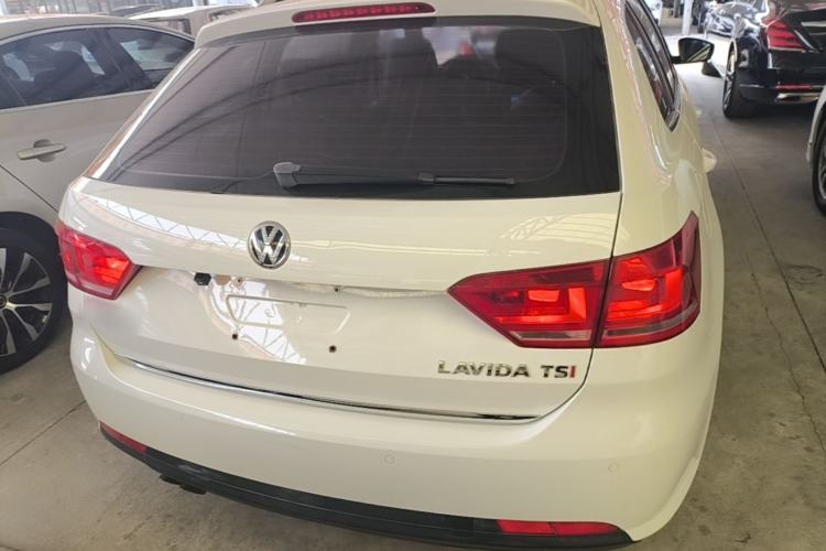Used Volkswagen Gran Lavida 2013 1.4 TSI Automatic Comfort Model Rear
