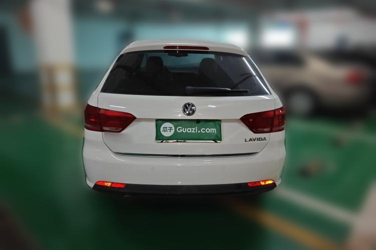 Used Volkswagen Gran Lavida 2013 1.6L Manual Comfort Model Rear