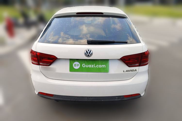 Used Volkswagen Gran Lavida 2013 1.6L Automatic Fashion Model Rear