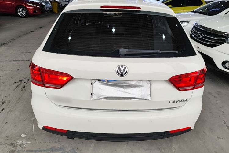 Used Volkswagen Gran Lavida 2013 1.6L Automatic Comfort Model Rear