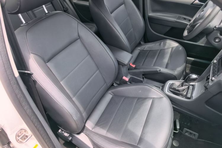Used Volkswagen Gran Lavida 2013 1.4 TSI Automatic Comfort Model Right Front Seat