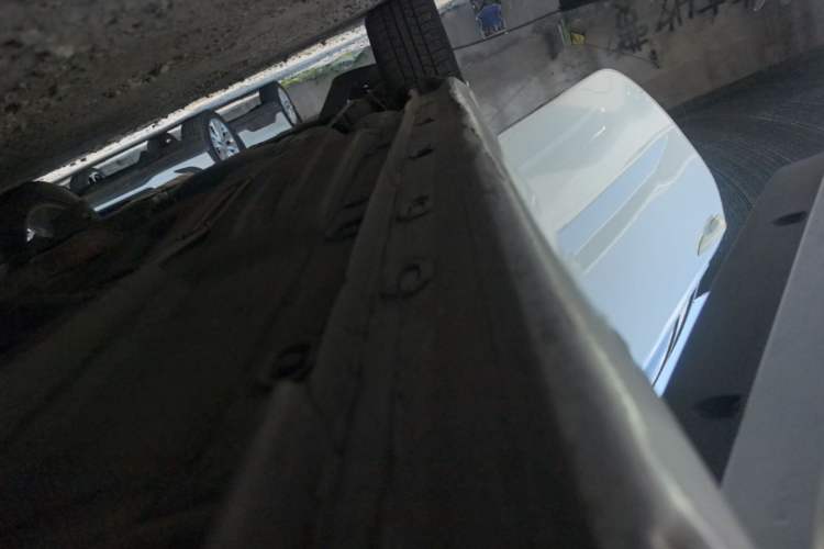 Used Volkswagen Gran Lavida 2013 1.4 TSI Automatic Comfort Model Right Side Sill