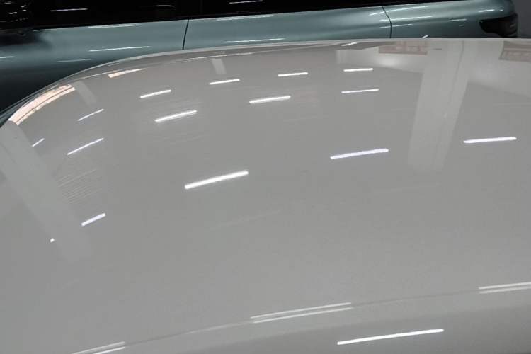 Used Volkswagen Gran Lavida 2013 1.6L Automatic Fashion Model Roof