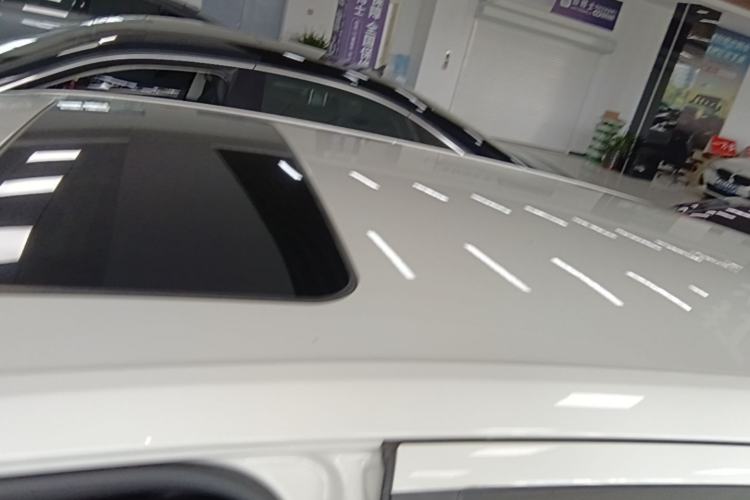 Used Volkswagen Gran Lavida 2013 1.4 TSI Automatic Comfort Model Roof