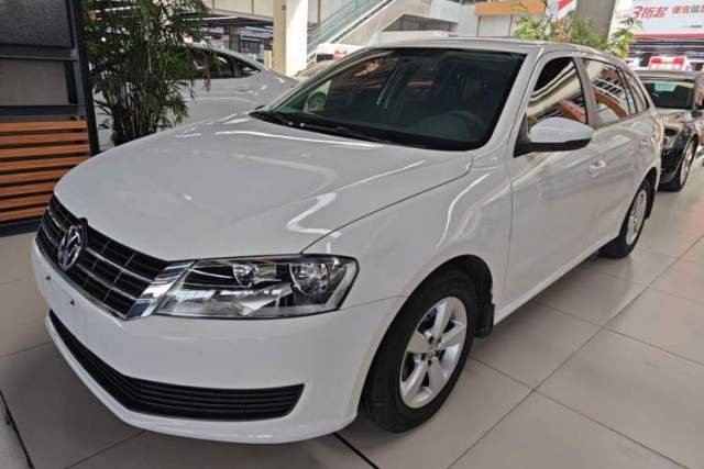 Used Volkswagen Gran Lavida 2013 1.6L Automatic Fashion Model