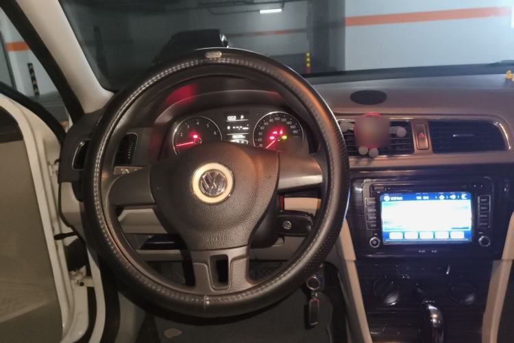 Used Volkswagen Gran Lavida 2013 1.4 TSI Automatic Comfort Model Steering Wheel