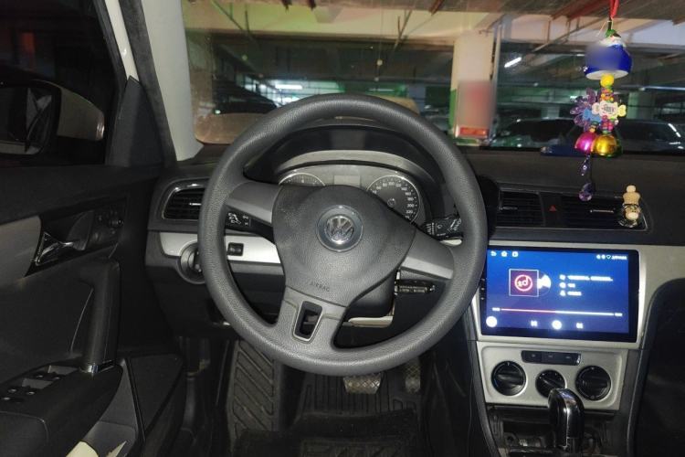 Used Volkswagen Gran Lavida 2013 1.4 TSI Automatic Comfort Model Steering Wheel
