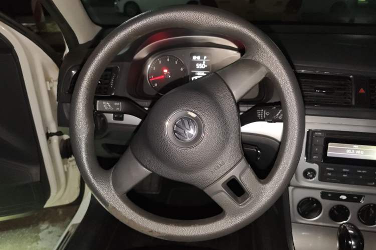 Used Volkswagen Gran Lavida 2013 1.4 TSI Automatic Comfort Model Steering Wheel