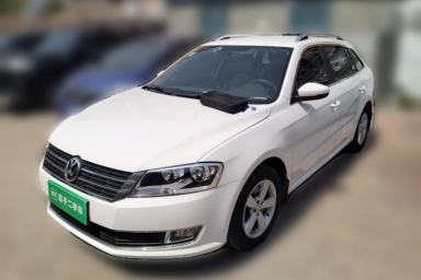 Used Volkswagen Gran Lavida 2013 1.6L Manual Fashion Model