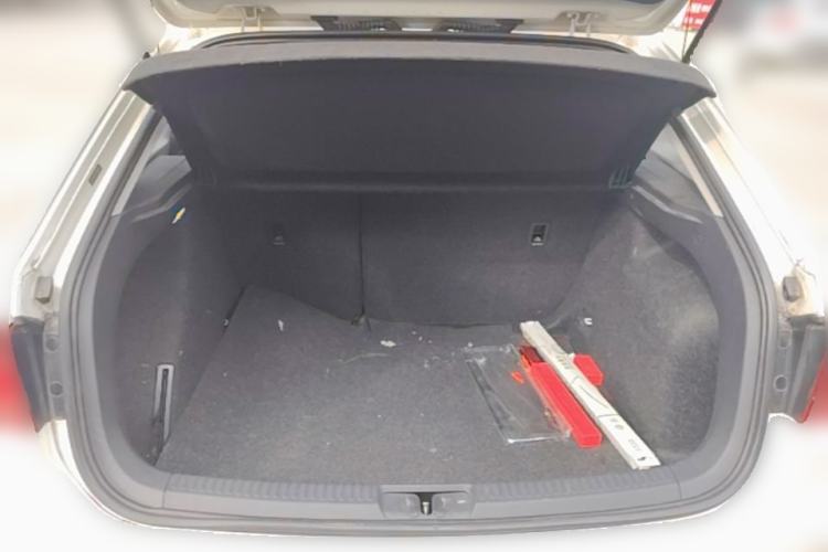 Used Volkswagen Gran Lavida 2013 1.6L Automatic Comfort Model Trunk