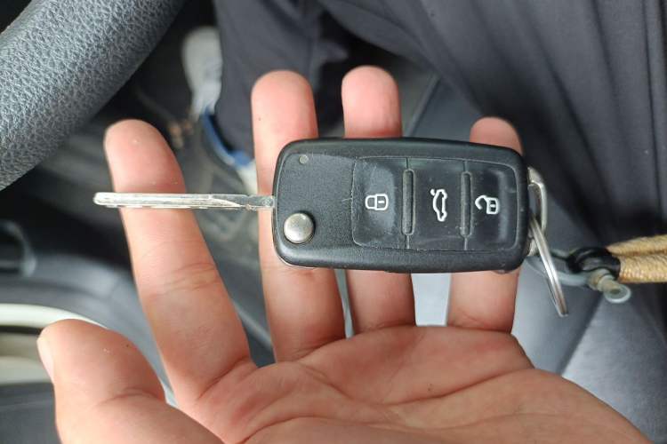 Used Volkswagen Gran Lavida 2013 1.6L Automatic Comfort Model Vehicle Key