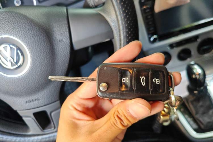 Used Volkswagen Gran Lavida 2013 1.6L Automatic Comfort Model Vehicle Key
