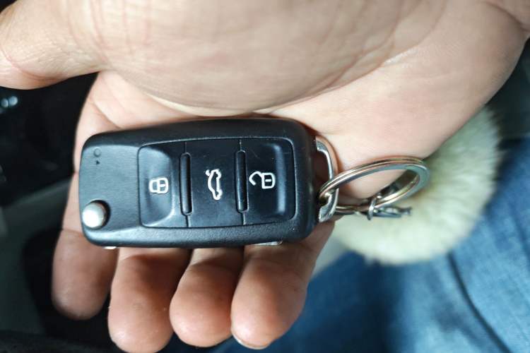 Used Volkswagen Gran Lavida 2013 1.6L Automatic Comfort Model Vehicle Key