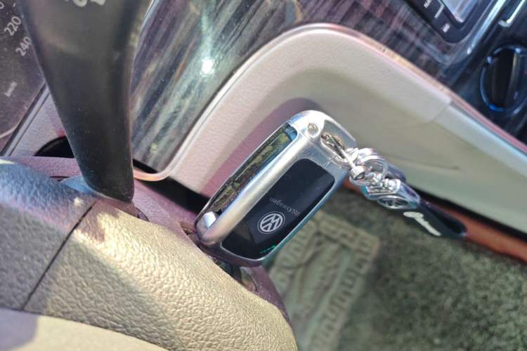 Used Volkswagen Gran Lavida 2013 1.6L Automatic Comfort Model Vehicle Key