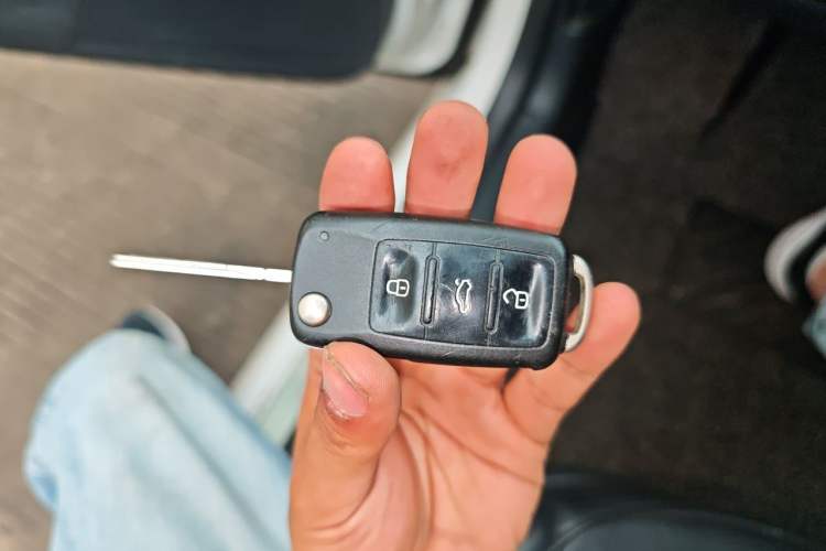 Used Volkswagen Gran Lavida 2013 1.6L Automatic Comfort Model Vehicle Key
