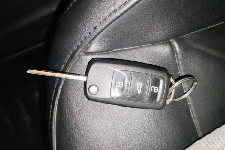 Used Volkswagen Gran Lavida 2013 1.6L Automatic Comfort Model Vehicle Key