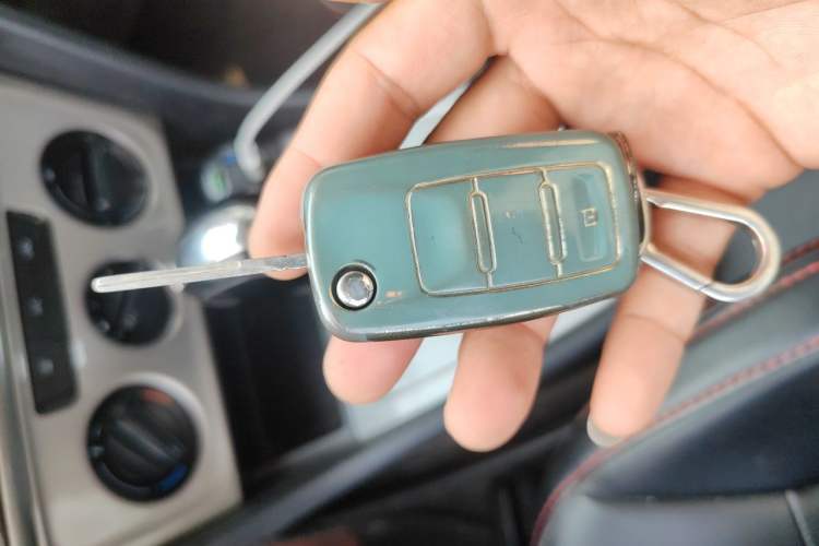 Used Volkswagen Gran Lavida 2013 1.6L Automatic Fashion Model Vehicle Key