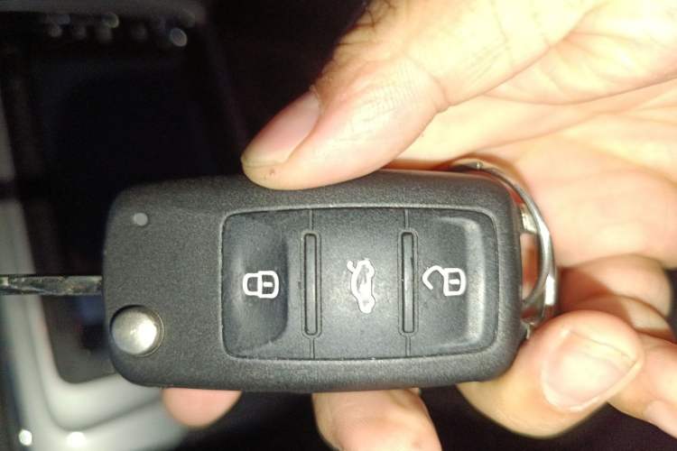 Used Volkswagen Gran Lavida 2013 1.6L Manual Comfort Model Vehicle Key