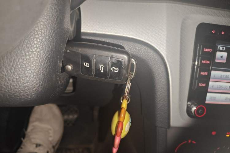 Used Volkswagen Gran Lavida 2013 1.6L Automatic Comfort Model Vehicle Key