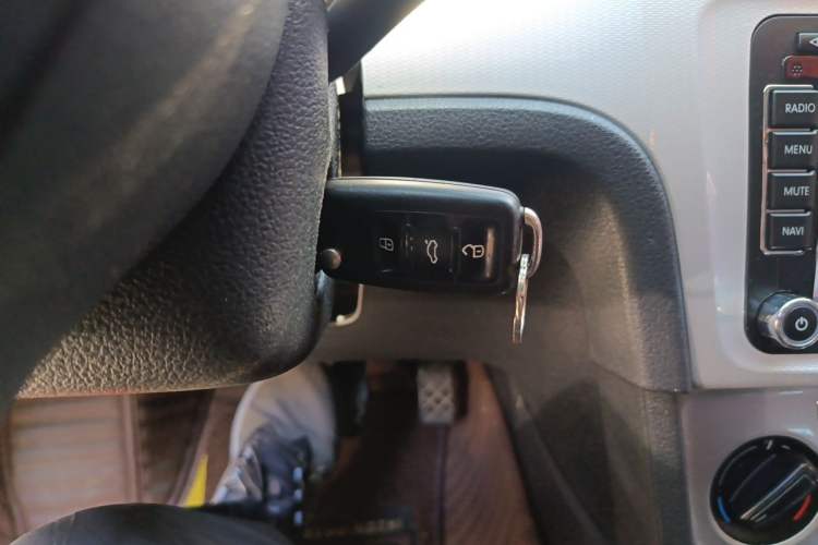 Used Volkswagen Gran Lavida 2013 1.6L Automatic Comfort Model Vehicle Key